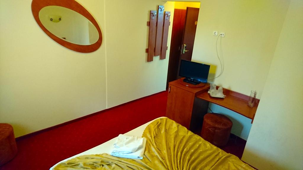 Hotel Pui De Urs Bucureşti Eksteriør bilde