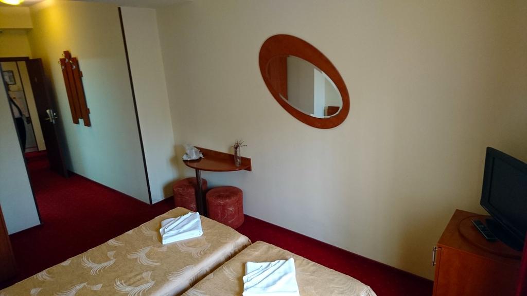 Hotel Pui De Urs Bucureşti Eksteriør bilde