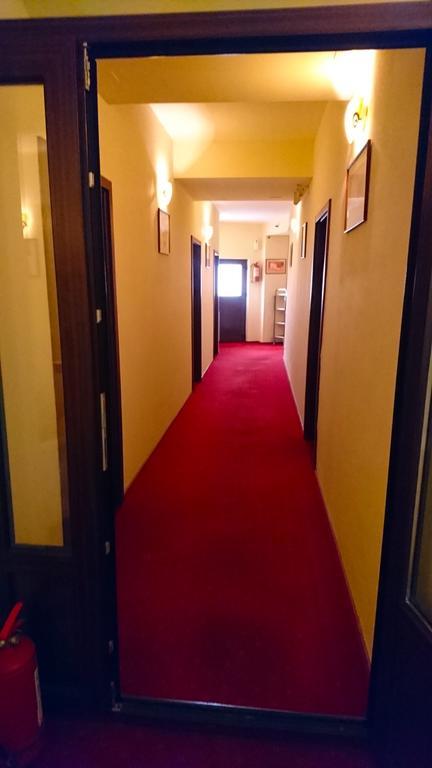 Hotel Pui De Urs Bucureşti Eksteriør bilde