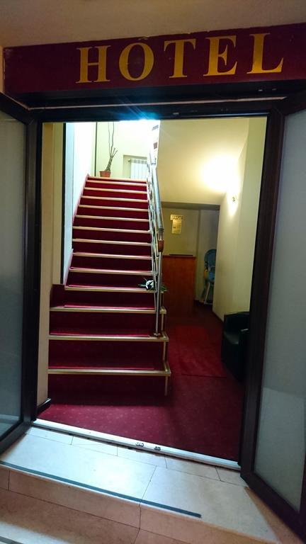Hotel Pui De Urs Bucureşti Eksteriør bilde